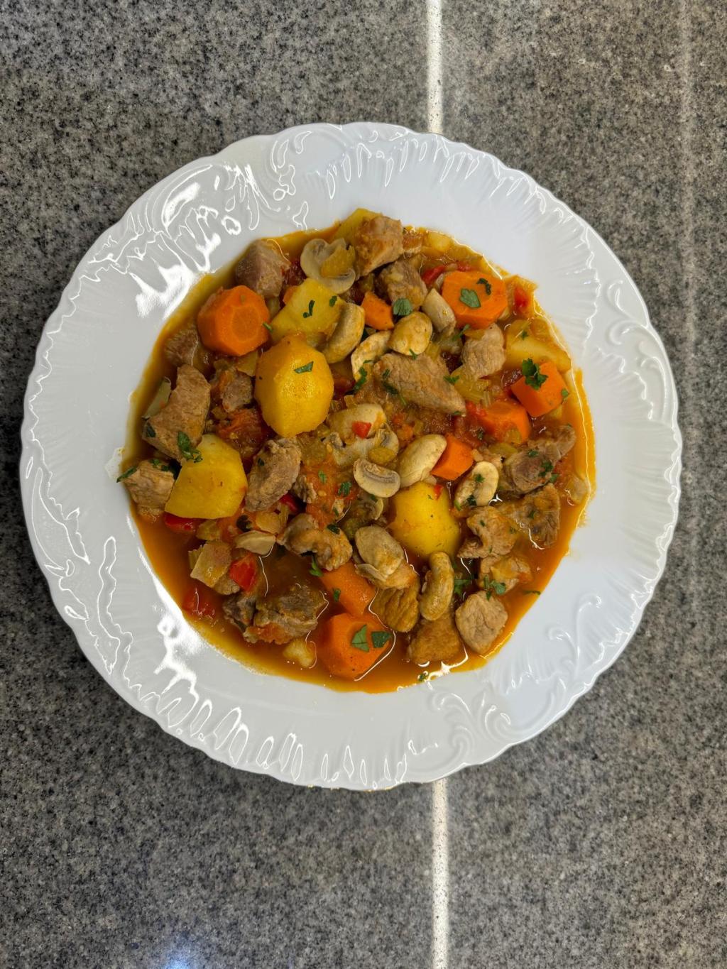 Estofado de magro de cerdo con&nbsp;verduras